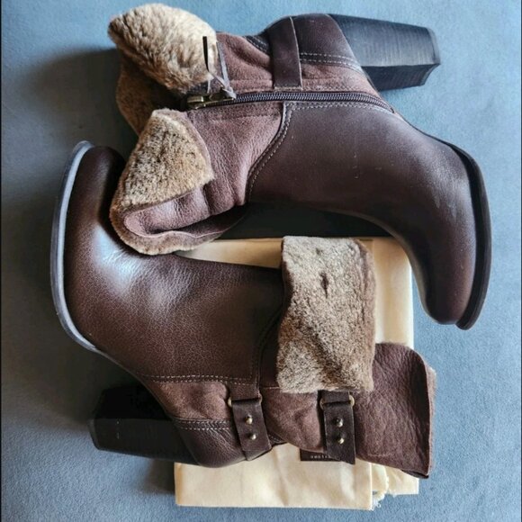 UGG Australia  "Jayne" Brown Cuffed Shearling Heeled Ankle Boot. Size 10. - Picture 8 of 8